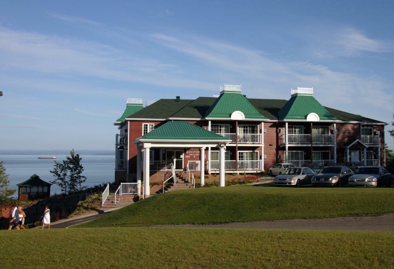 Les Pavillons Du Petit Manoir Du Casino Hotel Ла Мале Екстериор снимка