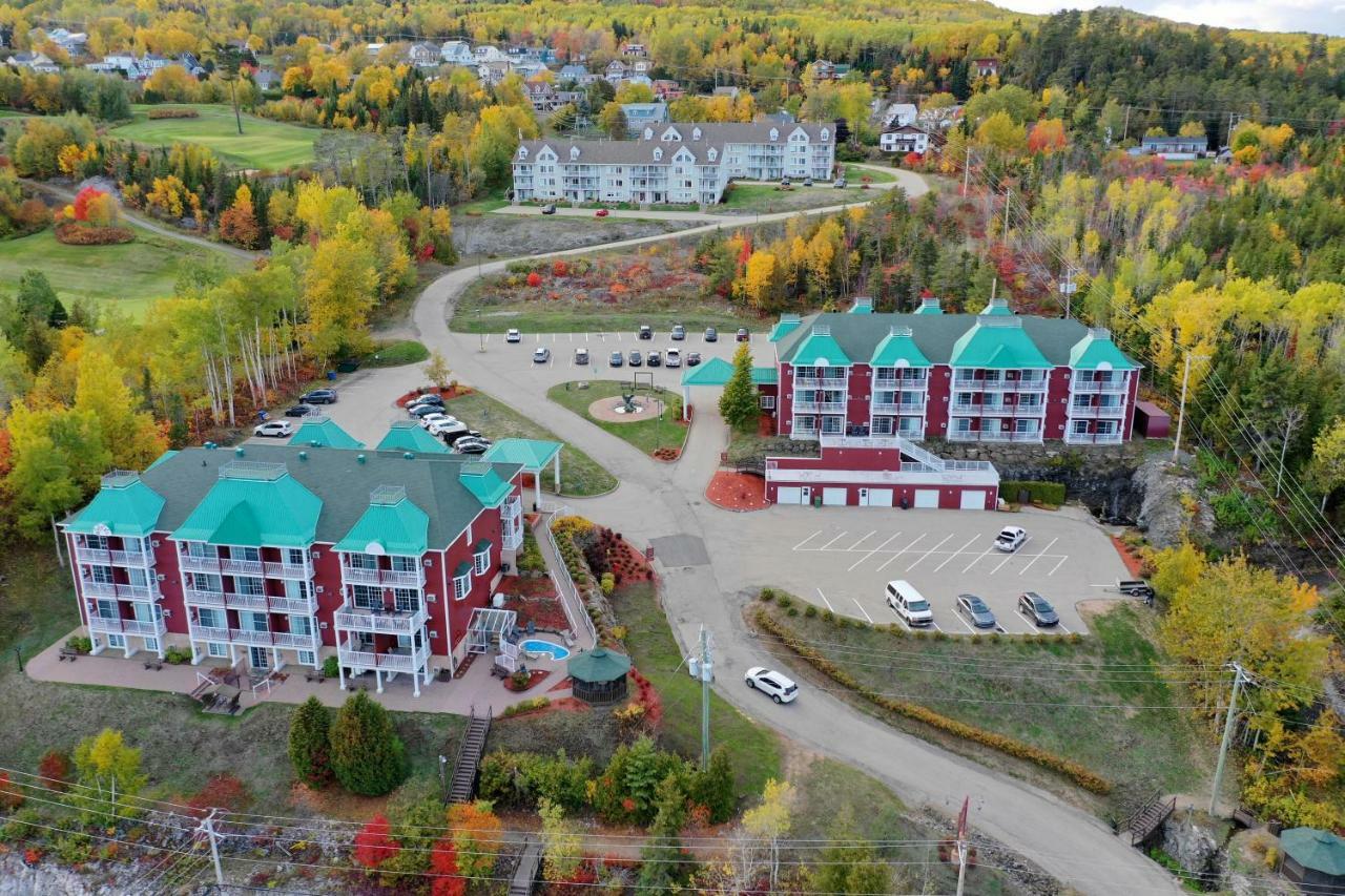 Les Pavillons Du Petit Manoir Du Casino Hotel Ла Мале Екстериор снимка