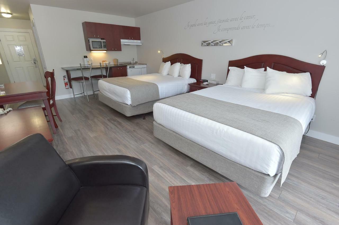 Les Pavillons Du Petit Manoir Du Casino Hotel Ла Мале Екстериор снимка