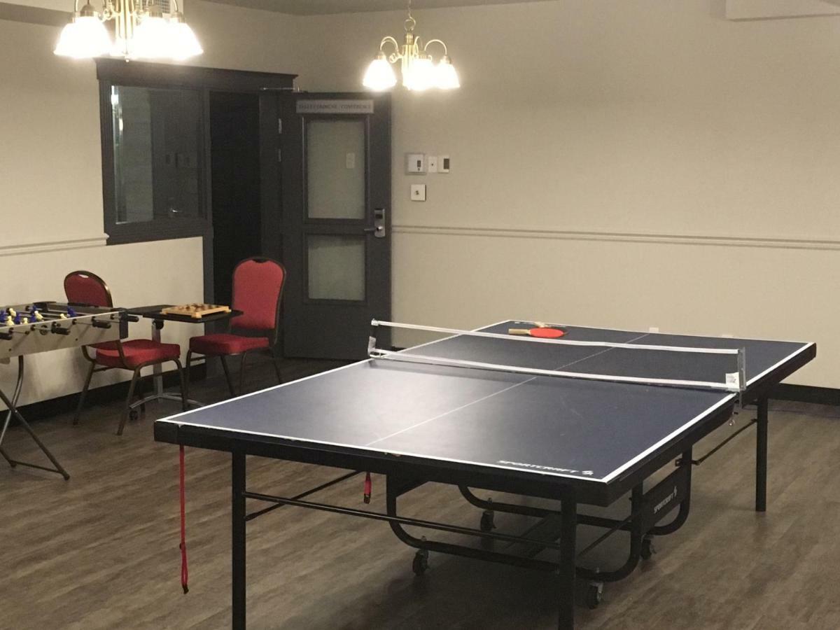 Les Pavillons Du Petit Manoir Du Casino Hotel Ла Мале Екстериор снимка