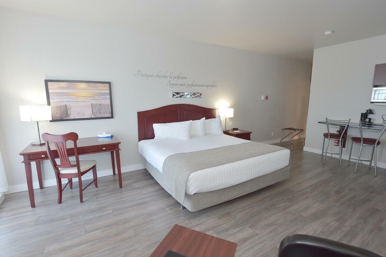 Les Pavillons Du Petit Manoir Du Casino Hotel Ла Мале Екстериор снимка