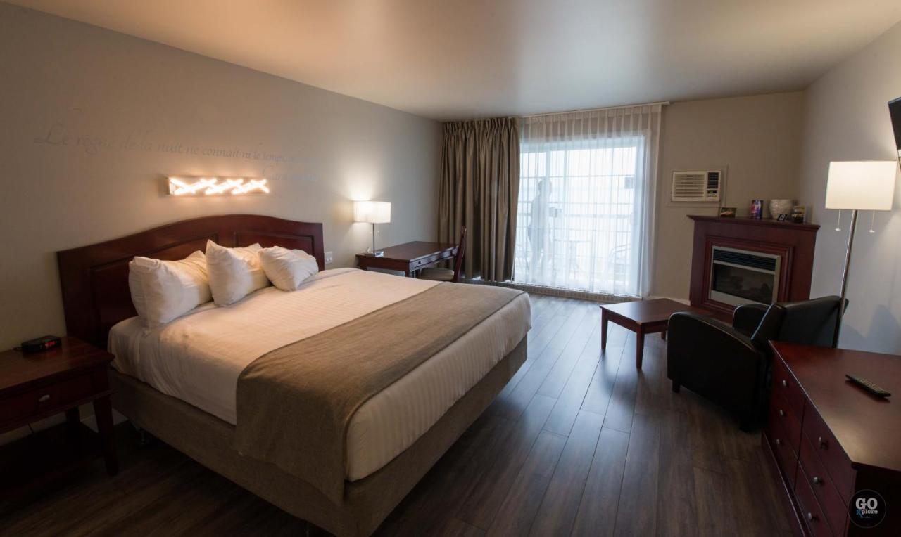 Les Pavillons Du Petit Manoir Du Casino Hotel Ла Мале Екстериор снимка
